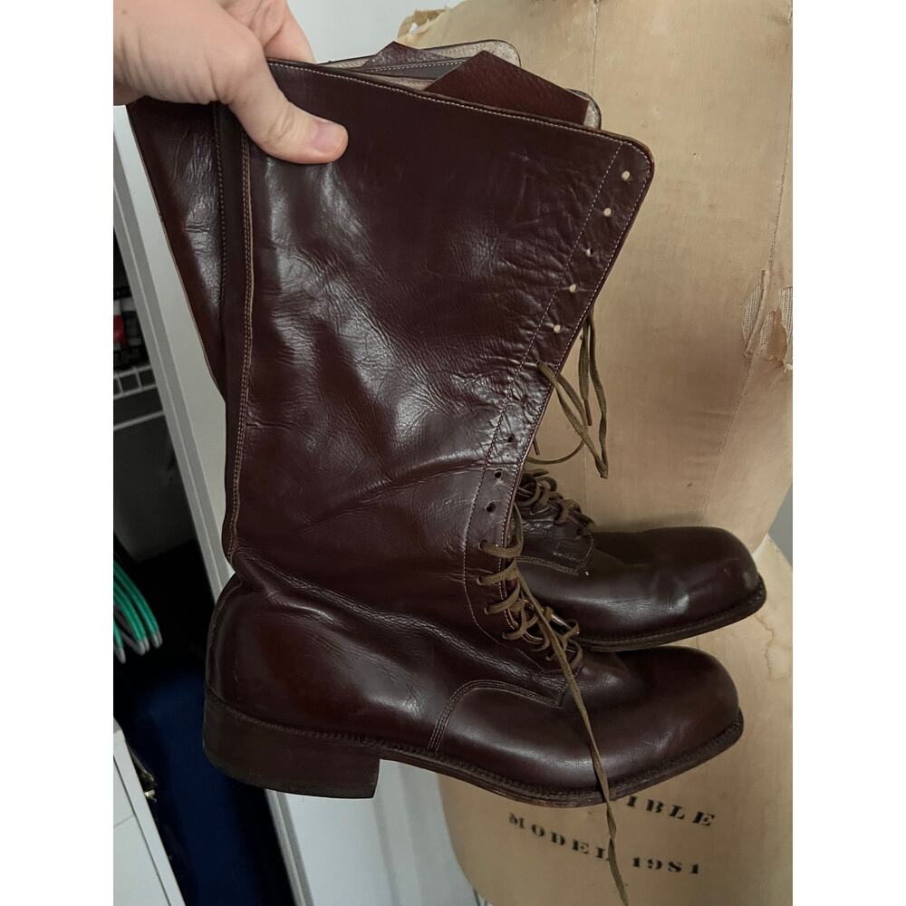 Vintage Brown. Leather Boots - Women's